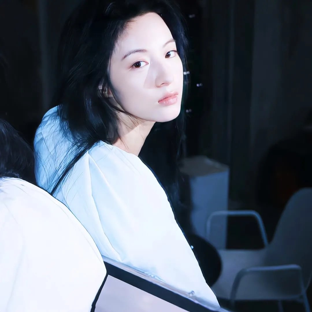双面艾莉丝